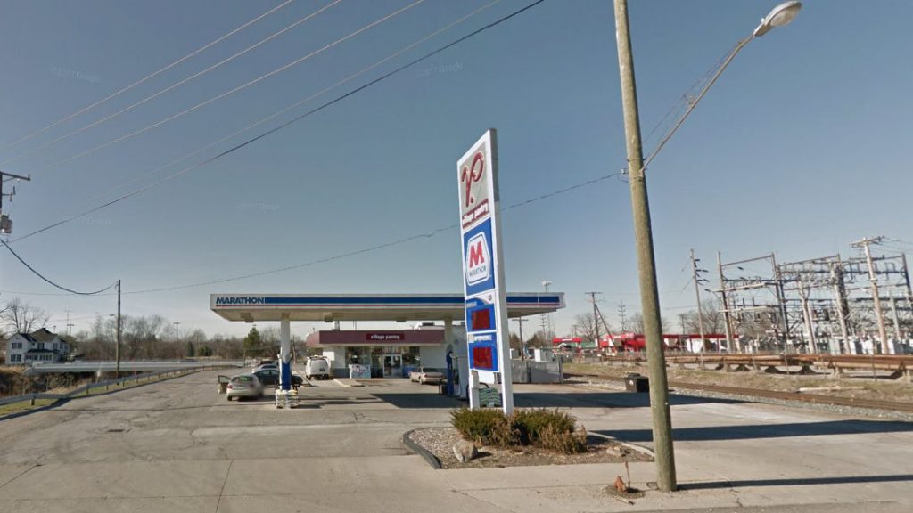 marathon_gas_station_kenton_bus_stop Barons Bus